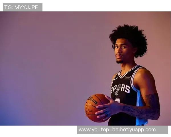 哈珀惊讶不已奎因交换球衣后又迅速要回自己的球衣真是搞笑瞬间 哈珀惊讶不已奎因交换球衣后又迅速要回自己的球衣真是搞笑瞬间