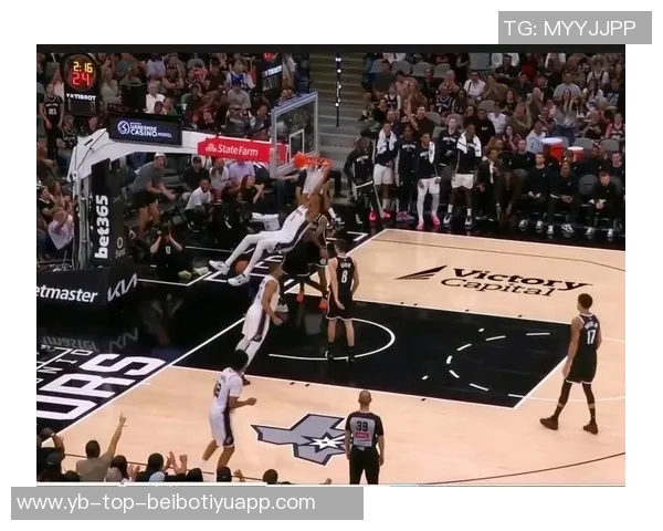 文班亚马篮下强势封盖卡明斯基震撼全场引发热议