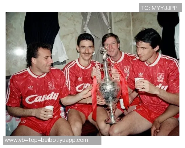 福勒回顾利物浦队史四大传奇球星杰拉德达格利什拉什与巴恩斯的辉煌成就 福勒回顾利物浦队史四大传奇球星杰拉德达格利什拉什与巴恩斯的辉煌成就